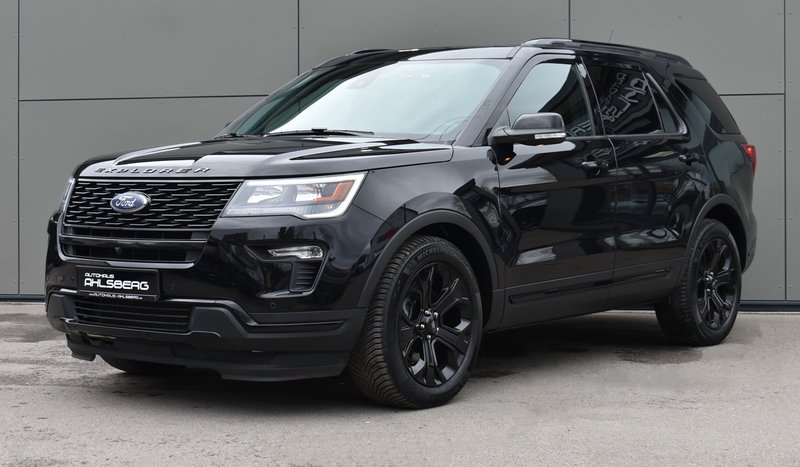 Ford Explorer Schwarz